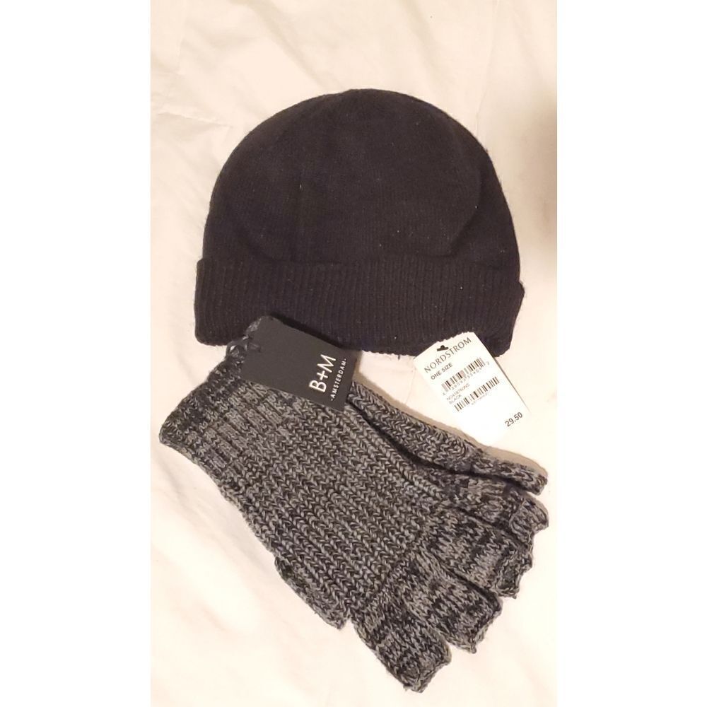 Men's Nordstrom Black Beanie with B+M Amsterdam Half Finger Gloves. NEW